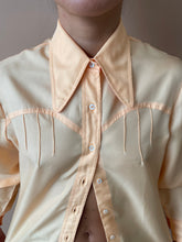 Cargar imagen en el visor de la galería, A shirt for an old summer M