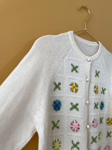 Embroidered Cream Vintage Cardigan M-L