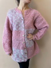 Cargar imagen en el visor de la galería, Wear something warm while the house is heating up L