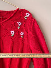 Cargar imagen en el visor de la galería, Handmade cardigan for a sunday that feels special M-L