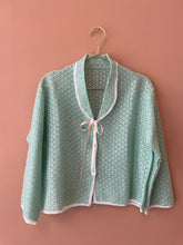 Cargar imagen en el visor de la galería, Cardigan for when your best friend comes over M