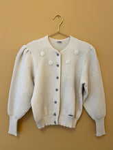 Cargar imagen en el visor de la galería, Lovely Embroidered Cream Austrian Cardigan S