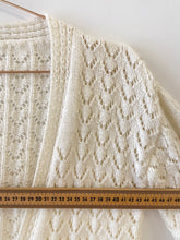 Cargar imagen en el visor de la galería, Handmade White Cotton Cardigan S