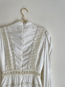 Oriental Vintage White Dress XS