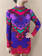 Cargar imagen en el visor de la galería, A 90s dress far from the clean look S