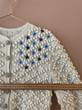 Cargar imagen en el visor de la galería, Cream Embroidered Vintage Cardigan M