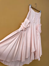 Cargar imagen en el visor de la galería, Ruffle Soft Pink Vintage Midi Skirt M