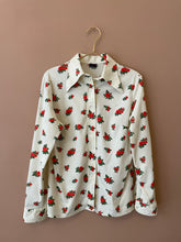 Cargar imagen en el visor de la galería, Roses on ivory shirt M-L