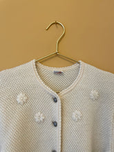 Cargar imagen en el visor de la galería, Lovely Embroidered Cream Austrian Cardigan S