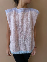 Cargar imagen en el visor de la galería, Wearing softness as the season changes L-XL