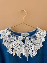 Cargar imagen en el visor de la galería, Lace Collar Blue Mohair Jumper L