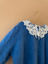 Cargar imagen en el visor de la galería, Lace Collar Blue Mohair Jumper L