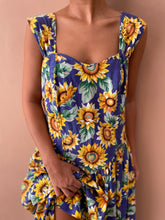 Cargar imagen en el visor de la galería, Dress for golden hour in the countryside M-L