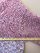 Cargar imagen en el visor de la galería, Wear something warm while the house is heating up L