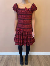 Cargar imagen en el visor de la galería, Dress for pretending you’re in an old movie S