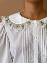 Cargar imagen en el visor de la galería, The garden in collar blouse M-L