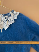 Cargar imagen en el visor de la galería, Lace Collar Blue Mohair Jumper L