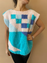 Cargar imagen en el visor de la galería, The sweater knitted by your cool aunt whom you adore XL