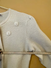 Cargar imagen en el visor de la galería, Lovely Embroidered Cream Austrian Cardigan S