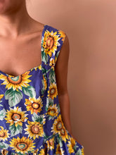 Cargar imagen en el visor de la galería, Dress for golden hour in the countryside M-L