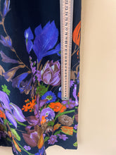 Cargar imagen en el visor de la galería, Floral Black 70s Maxi Dress S
