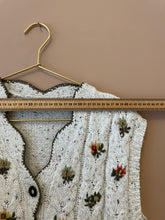 Cargar imagen en el visor de la galería, The quiet garden L