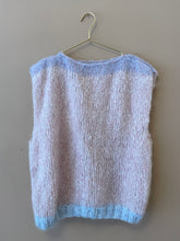 Cargar imagen en el visor de la galería, Wearing softness as the season changes L-XL