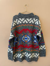 Cargar imagen en el visor de la galería, Sweater an early 1990s mountain trip L