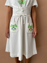 Cargar imagen en el visor de la galería, The meadow embroidery dress S-M