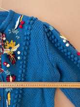 Cargar imagen en el visor de la galería, Georgeous Embroidered Austrian Cardigan L