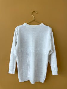 Embroidered White Vintage Sweater M-L