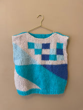 Cargar imagen en el visor de la galería, The sweater knitted by your cool aunt whom you adore XL