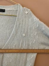 Cargar imagen en el visor de la galería, Something soft, finished with pearls XL