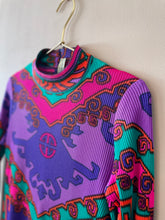 Cargar imagen en el visor de la galería, A 90s dress far from the clean look S