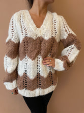 Cargar imagen en el visor de la galería, Milk &amp; Coffee Knit L