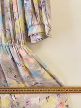 Cargar imagen en el visor de la galería, Pastel &amp; Grey Midi Vintage Dress M-L