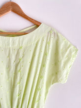 Cargar imagen en el visor de la galería, Light Green Embroidered Cotton Dress M