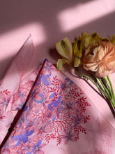 Cargar imagen en el visor de la galería, Pink Spring Vintage Scarf